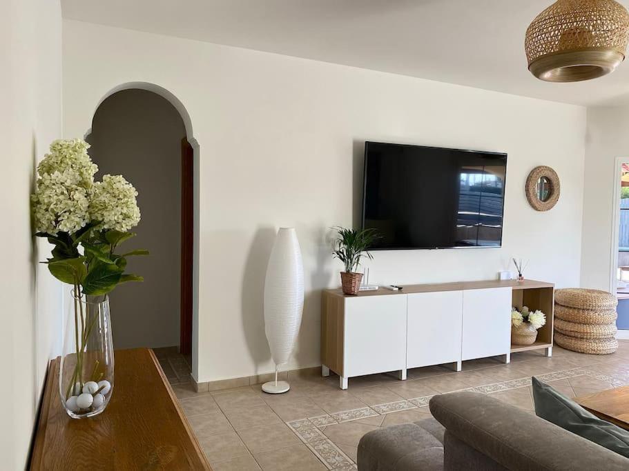 Comfortable Family House With Pool And Jacuzzi Costa De Antigua Zewnętrze zdjęcie