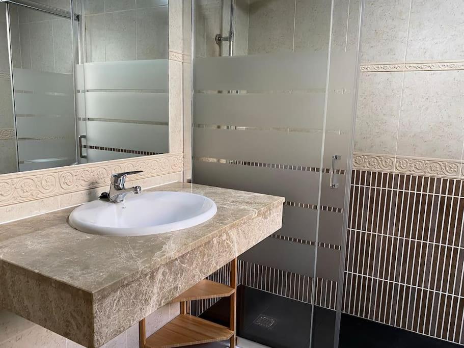 Comfortable Family House With Pool And Jacuzzi Costa De Antigua Zewnętrze zdjęcie
